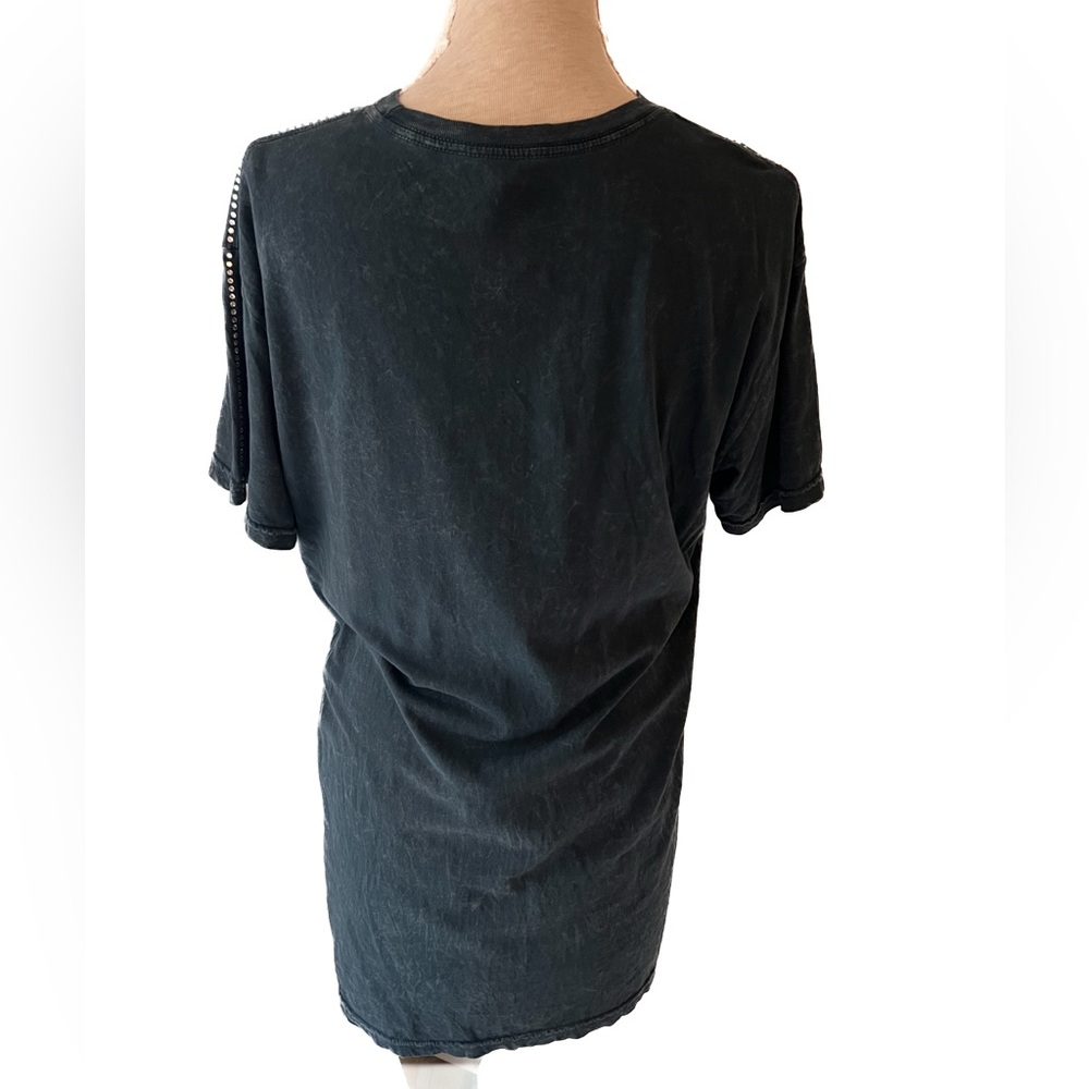 T-Shirt DRESS - Picture 10 of 11
